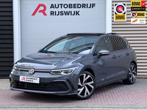 Volkswagen GOLF 1.5 eTSI R-Line Pano/H&K/Matrix/Trekhaak