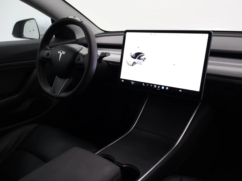 Tesla Model 3 – foto 9