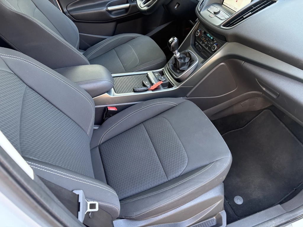 Ford Kuga – foto 26