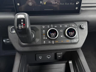 Land Rover Defender – thumbnail 49