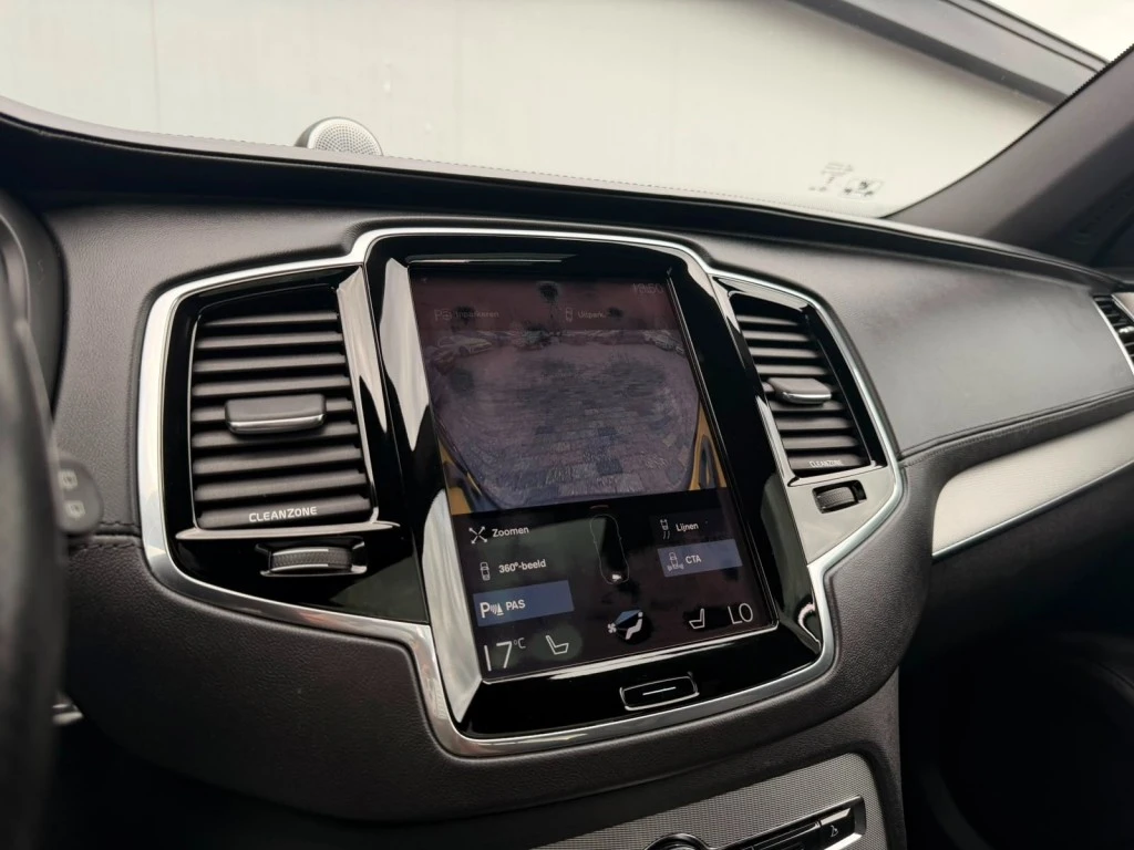 Volvo XC90 – foto 15