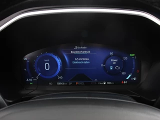 Ford Kuga – thumbnail 23