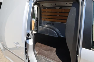 Volkswagen Caddy – thumbnail 24