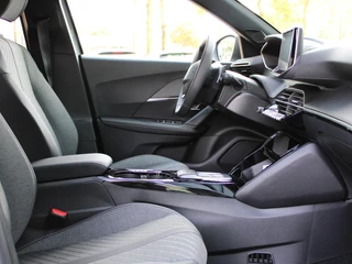 Peugeot 2008 – thumbnail 6