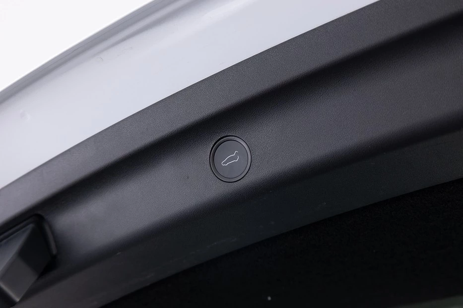 Tesla Model Y – foto 34