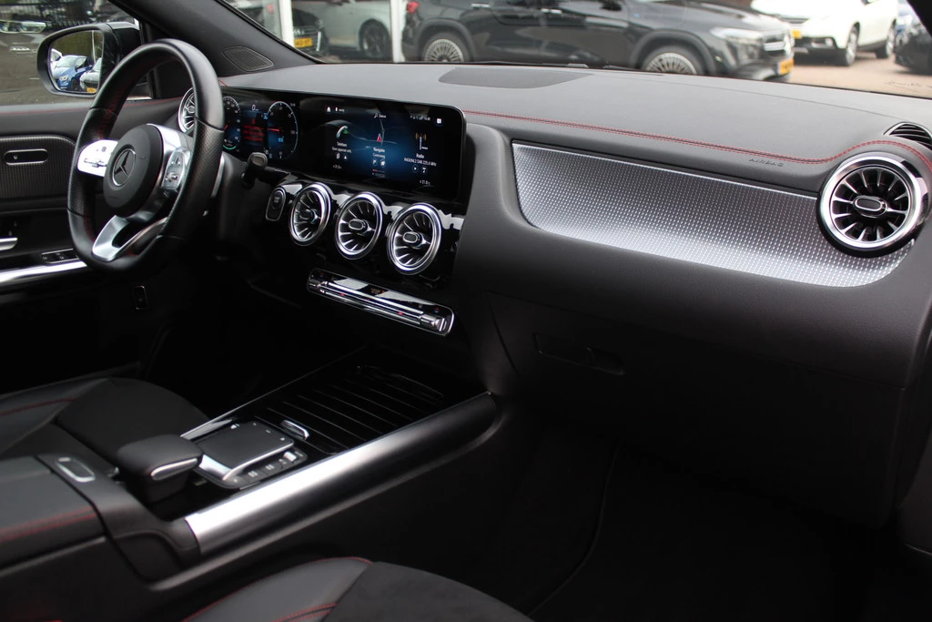 Mercedes-Benz EQA – foto 10