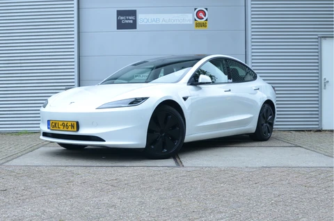Tesla Model 3 RWD 60 kWh Premium, AutoPilot4.0