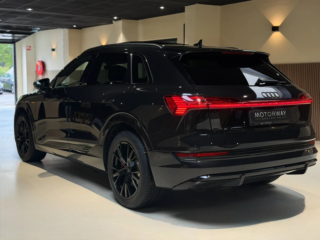 Audi e-tron – foto 3
