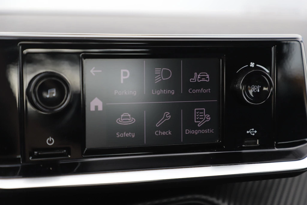 Peugeot 208 – foto 16
