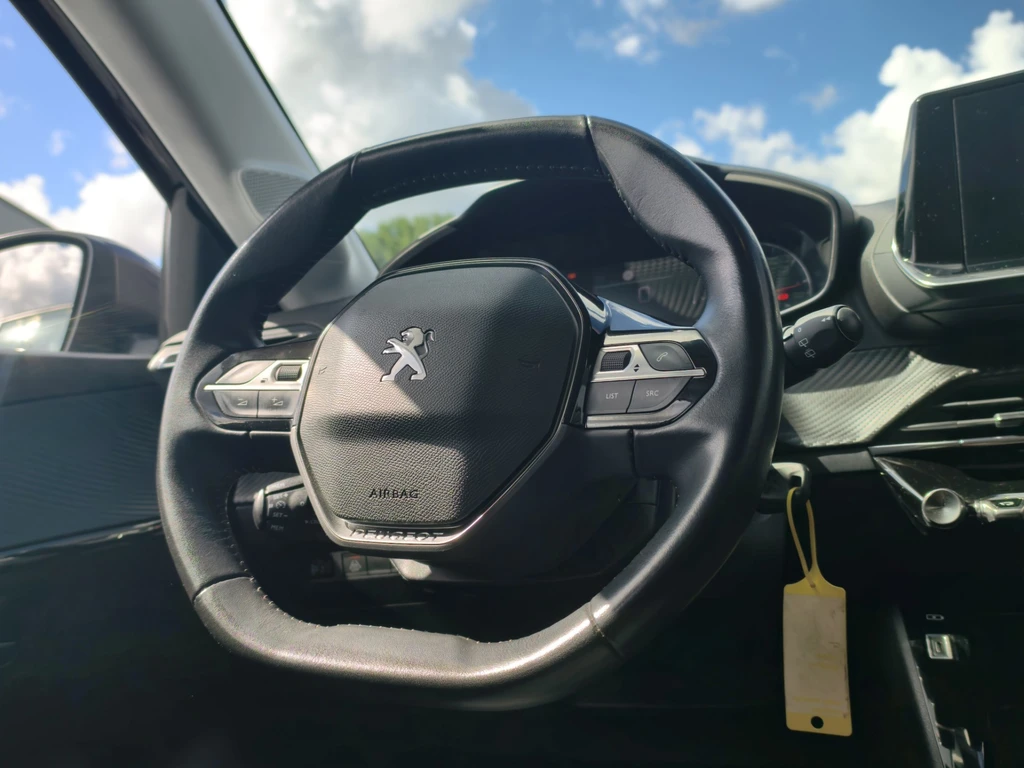 Peugeot 208 – foto 10