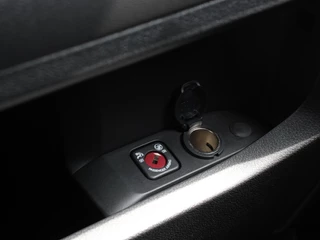 Opel Vivaro – thumbnail 25