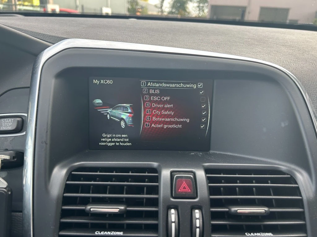 Volvo XC60 – foto 30