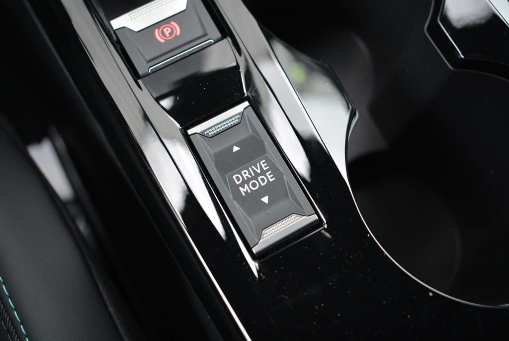 Peugeot e-2008 – foto 51