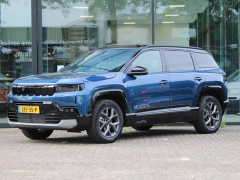 Jeep Compass 1.2 e-Hybrid First Edition | Navi / Panoramadak / Leder