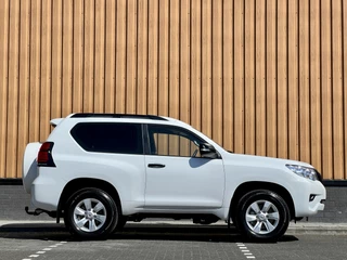 Toyota Land Cruiser – thumbnail 5