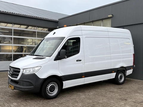 Mercedes-Benz Sprinter 314 2.2 CDI L2H2 Werkplaats inrichting Airco Cruise controle Trekhaak 2800kg Kastinrichting Omvormer Apple carplay 360*Camera 1e Eigenaar Euro 6 Bpm vrij voor particulier gebruik!!