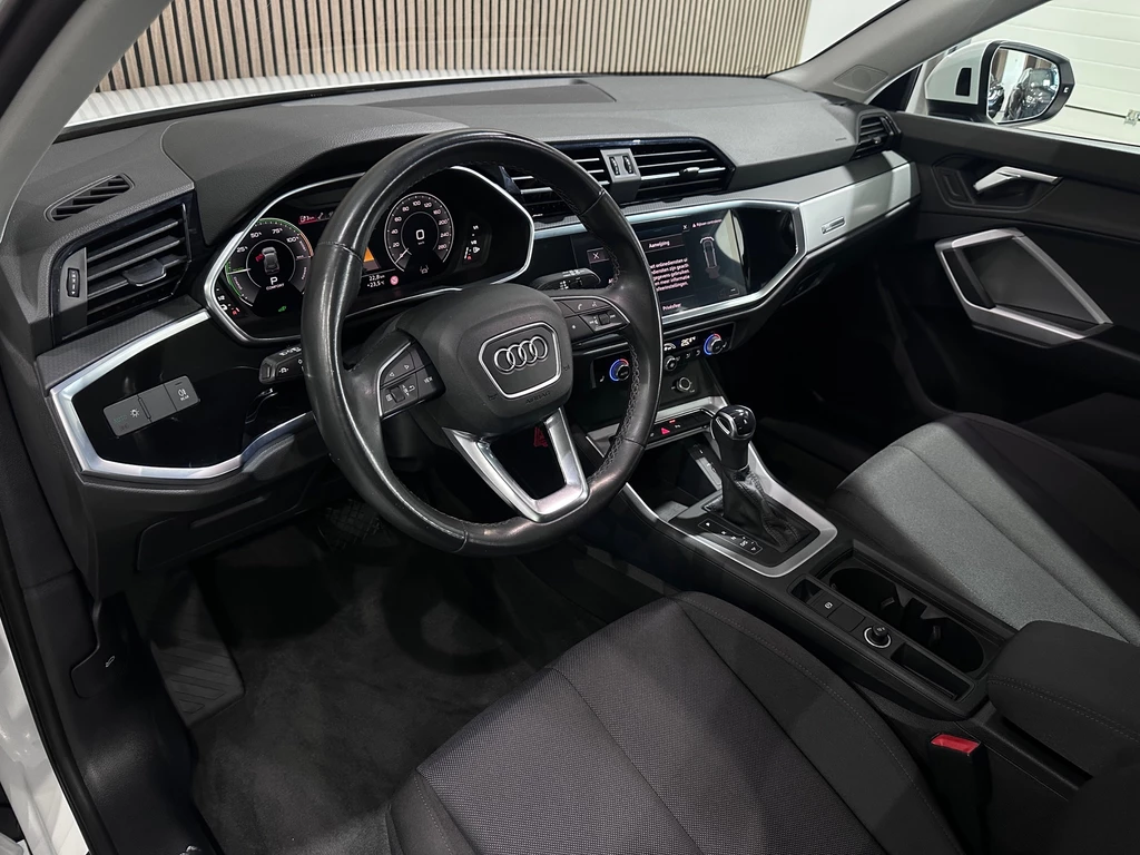 Audi Q3 – foto 18