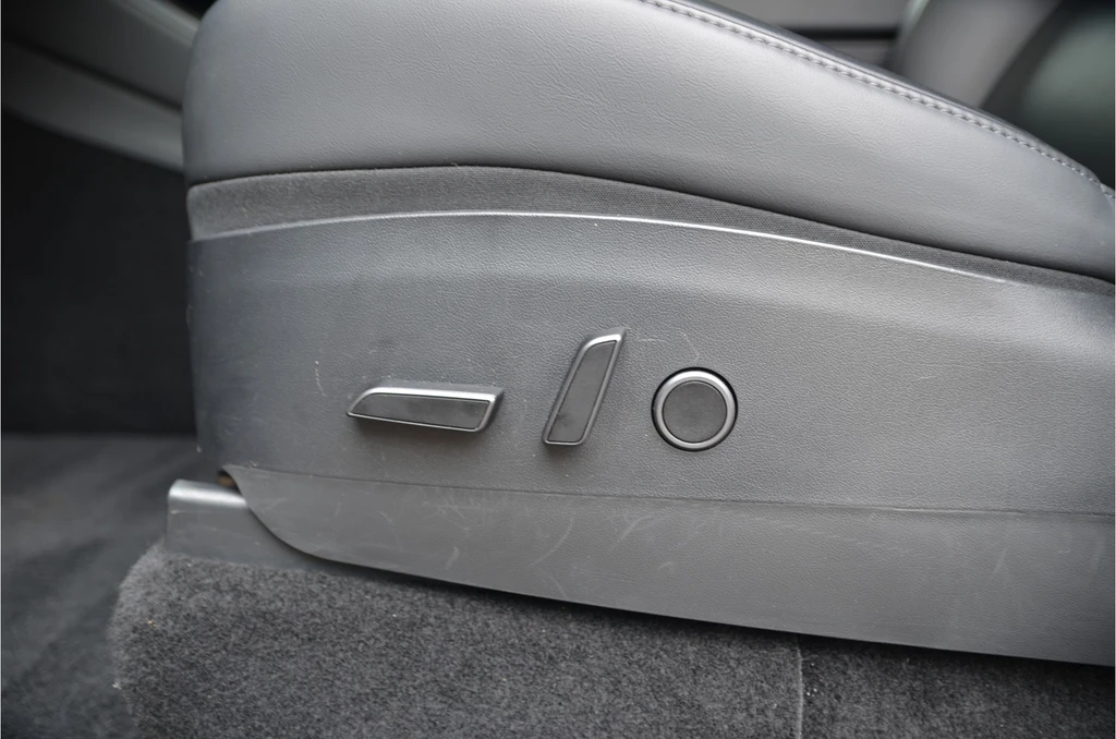 Tesla Model Y – foto 7