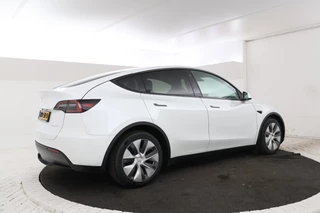 Tesla Model Y – thumbnail 3