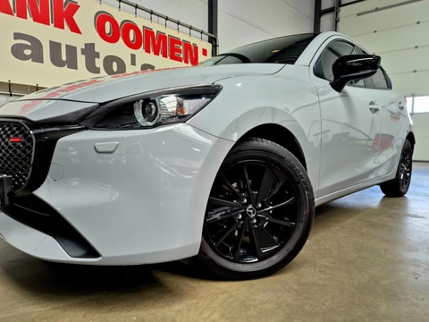 Mazda 2 1.5 SkyActiv-G 90 Homura +LED|Dodehoek|Lane|Camera|Stoel/stuurverw.|Navi|Apple|Android|DAB|PDC|16"LMV