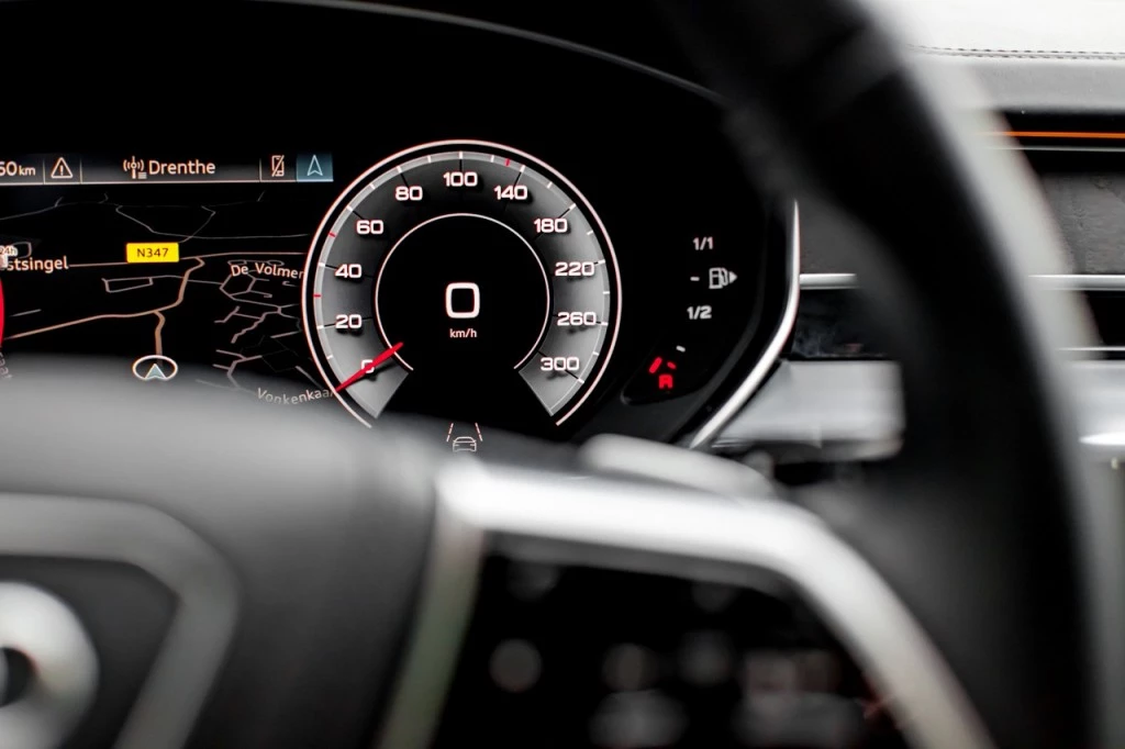 Audi A8 – foto 14