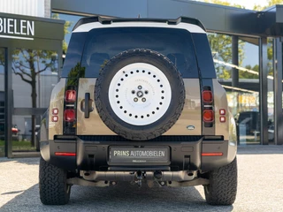 Land Rover Defender – thumbnail 4