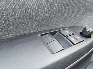 Toyota Yaris – thumbnail 28