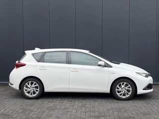 Toyota Auris – thumbnail 2