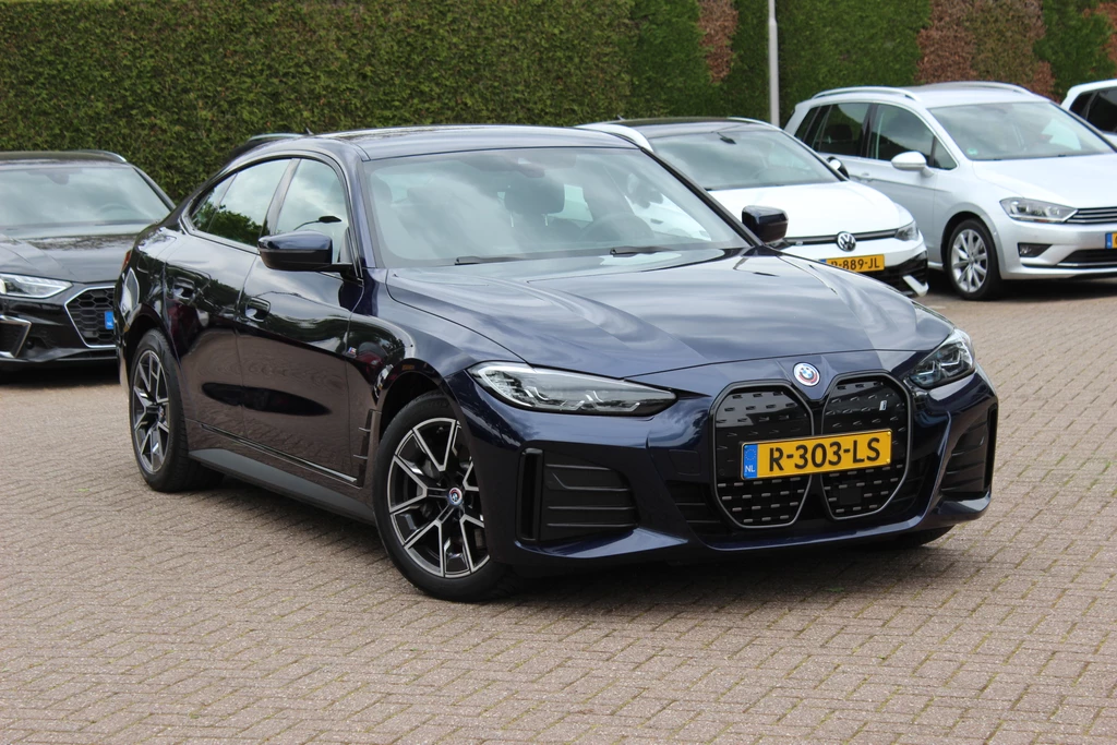 BMW i4 – foto 8
