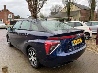 Toyota Mirai – thumbnail 3