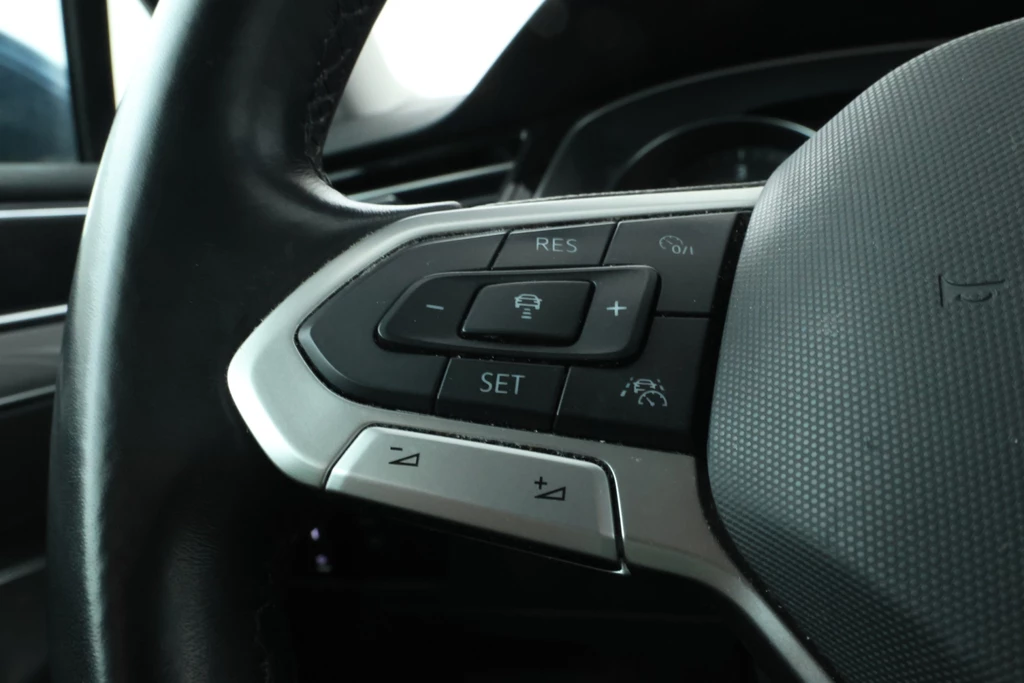 Volkswagen Passat – foto 19
