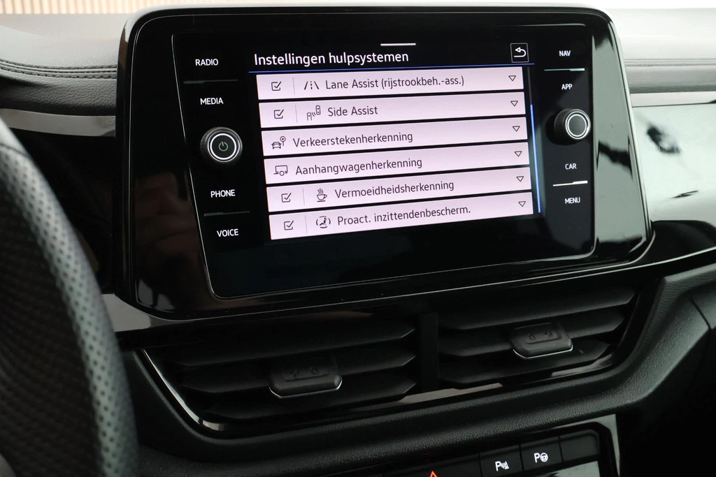 Volkswagen T-Roc – foto 29