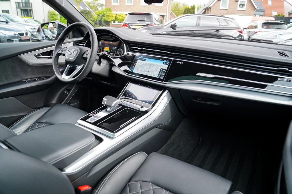 Audi Q8 – foto 26
