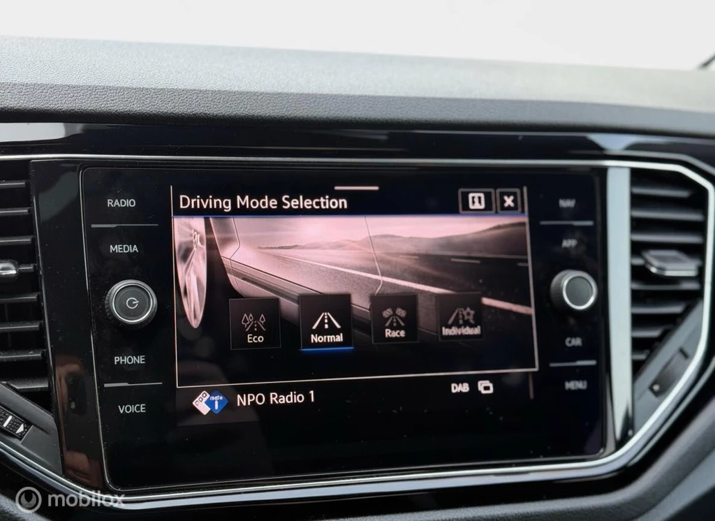Volkswagen T-Roc – foto 18