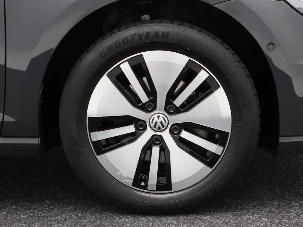 Volkswagen e-Golf – foto 16