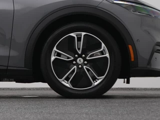 Ford Mustang Mach-E – thumbnail 43