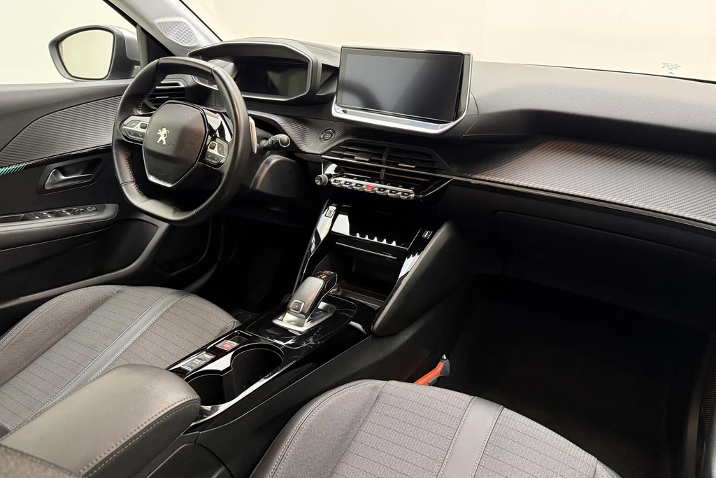 Peugeot 208 – foto 15