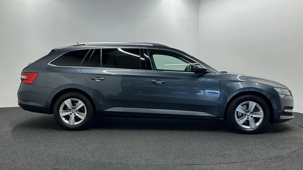 Škoda Superb – foto 6