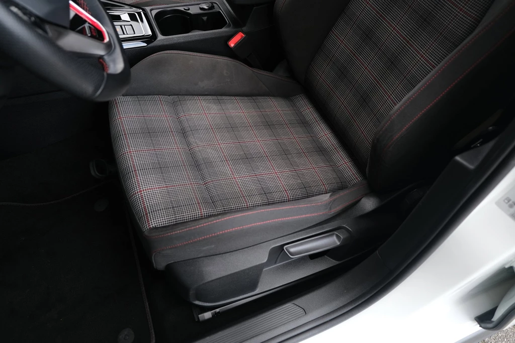 Volkswagen Golf – foto 11