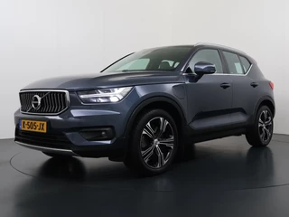 Volvo XC40 – thumbnail 2