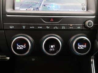 Jaguar E-PACE – thumbnail 27