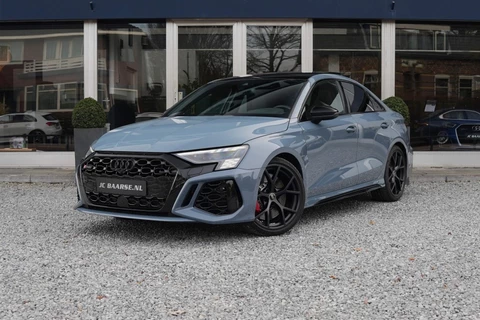 Audi RS3 2.5 TFSI RS3 QUATTO LIMOUSINE/HUD/PANO/RS-STOELEN/B&O