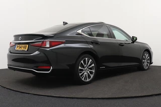 Lexus ES – thumbnail 4