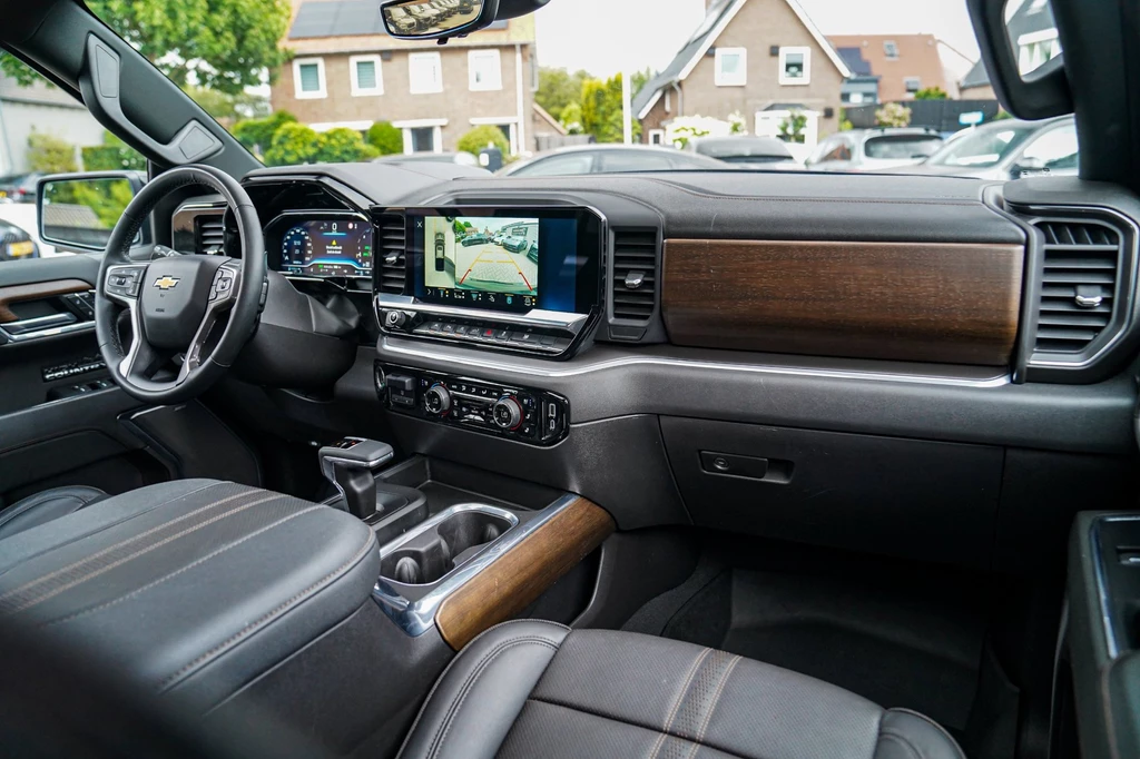 Chevrolet Silverado – foto 23