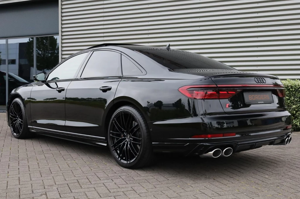 Audi S8 – foto 5