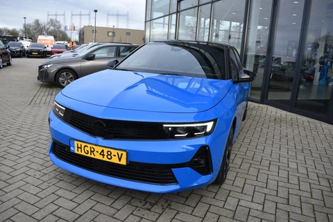 Opel Astra Sports Tourer 1.6 Turbo Plug In Hybrid GS LED Matrix / NAVI / Camera v en achter
