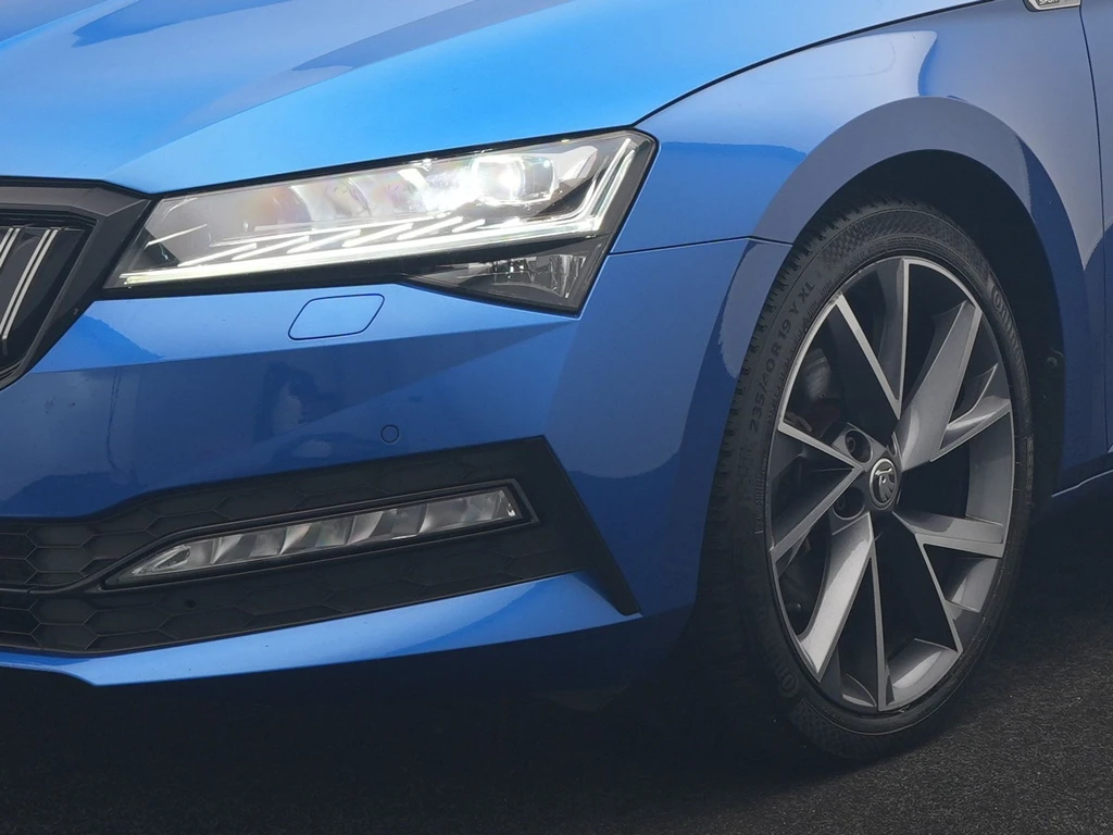 Škoda Superb – foto 16