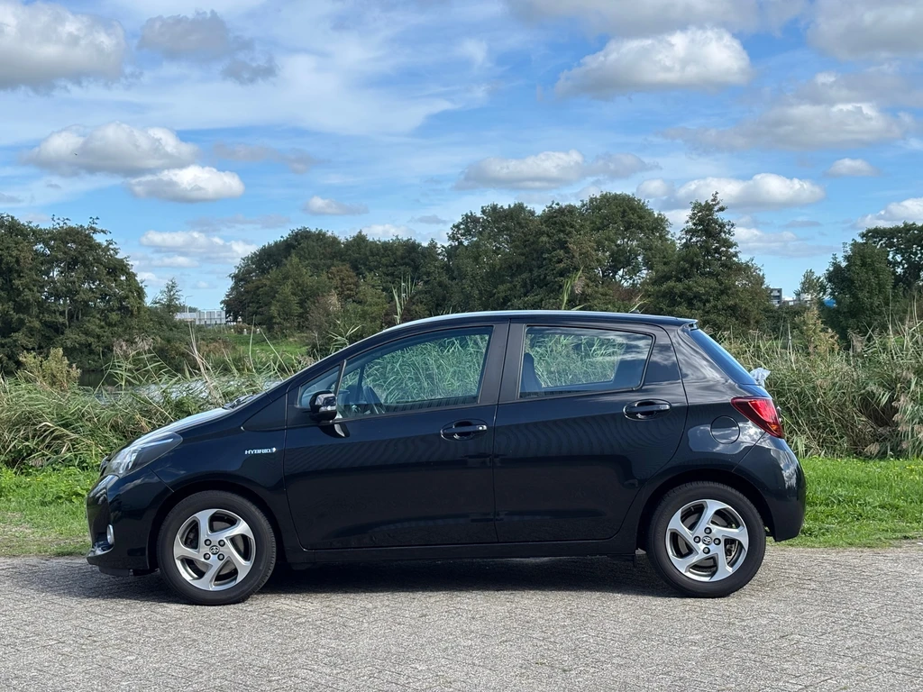 Toyota Yaris – foto 2