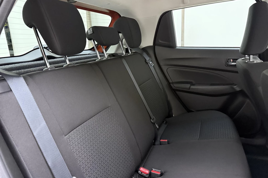 Suzuki Swift – foto 15