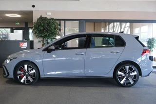 Volkswagen Golf – thumbnail 3